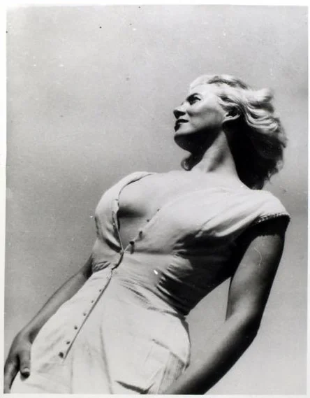 Omaggio a Myriam Bru: Attrice, Donna e Madre.