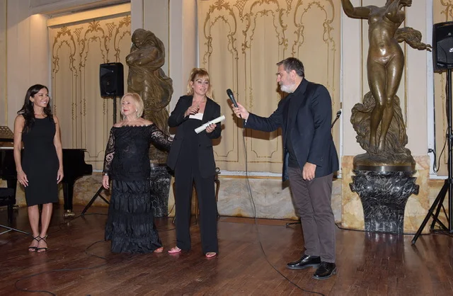 Sul palco della prestigiosa sede dell'Accademia Musicale Chigiana di Siena, i vincitori della XXIII edizione del Terra di Siena International Film Festival