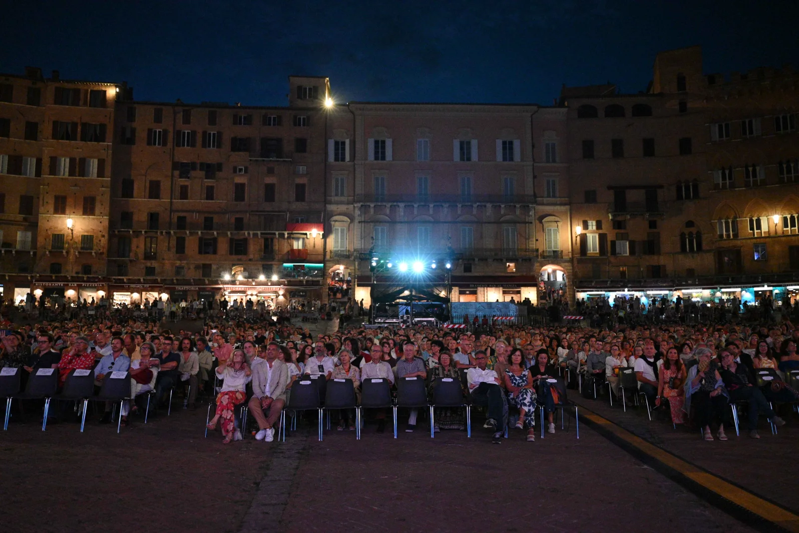 Gallery Evento Io Ballo da Sola Piazza del Campo